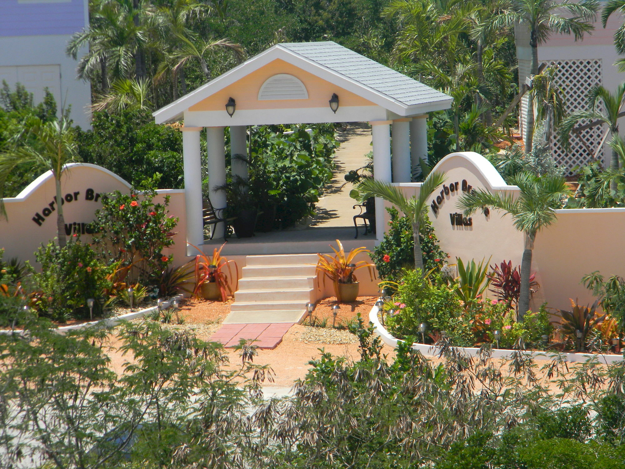 Harbor Breeze Villas Clarence Town Exterior photo